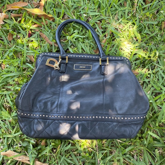 DKNY black leather purse - Picture 1 of 7